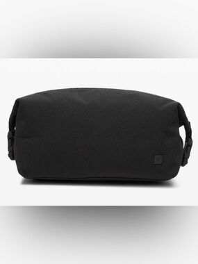 Men's Lululemon Command the Day Dopp Kit
